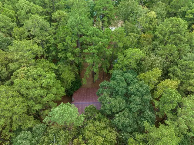 Photo 4 — 218 Cedar Creek Circle, Broken Bow, OK 74728