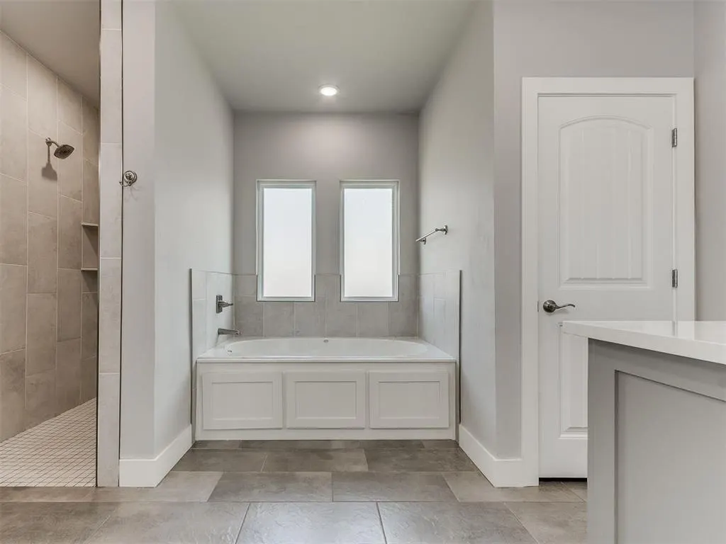Photo 7 — 901 NW 192nd Terrace, Edmond, OK 73012