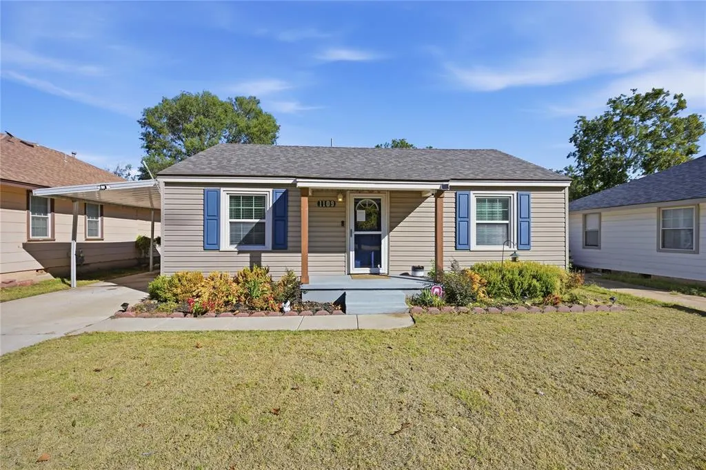 Front exterior — 1109 E Oak Street, El Reno, OK 73036