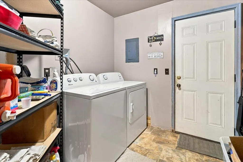 Photo 10 — 313 S Magnolia Avenue, Erick, OK 73645