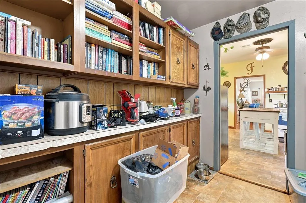 Photo 11 — 313 S Magnolia Avenue, Erick, OK 73645