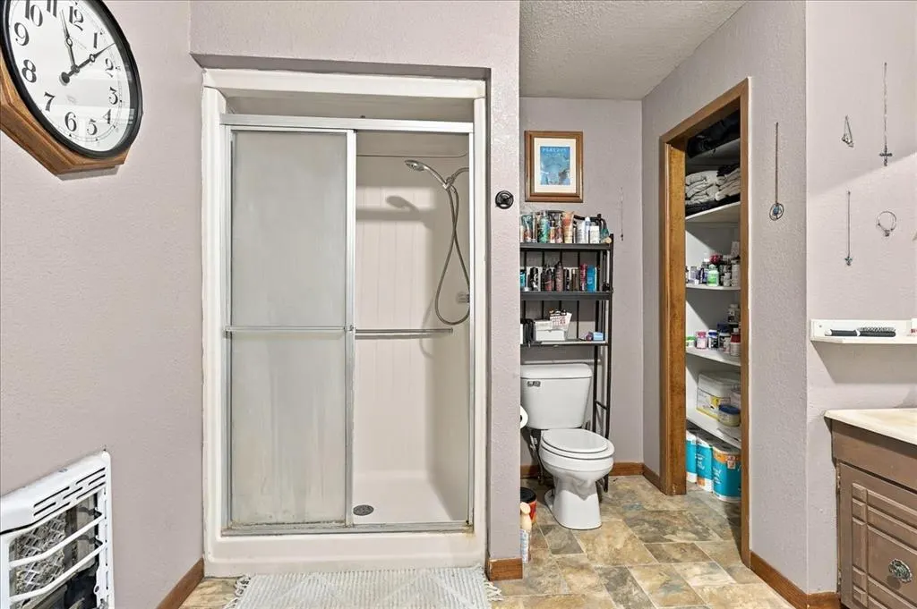 Photo 14 — 313 S Magnolia Avenue, Erick, OK 73645