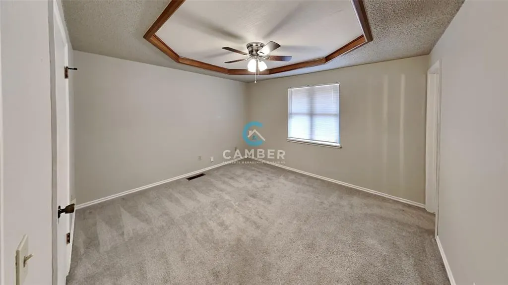 Photo 11 — 13233 Eastridge Drive, Oklahoma City, OK 73170