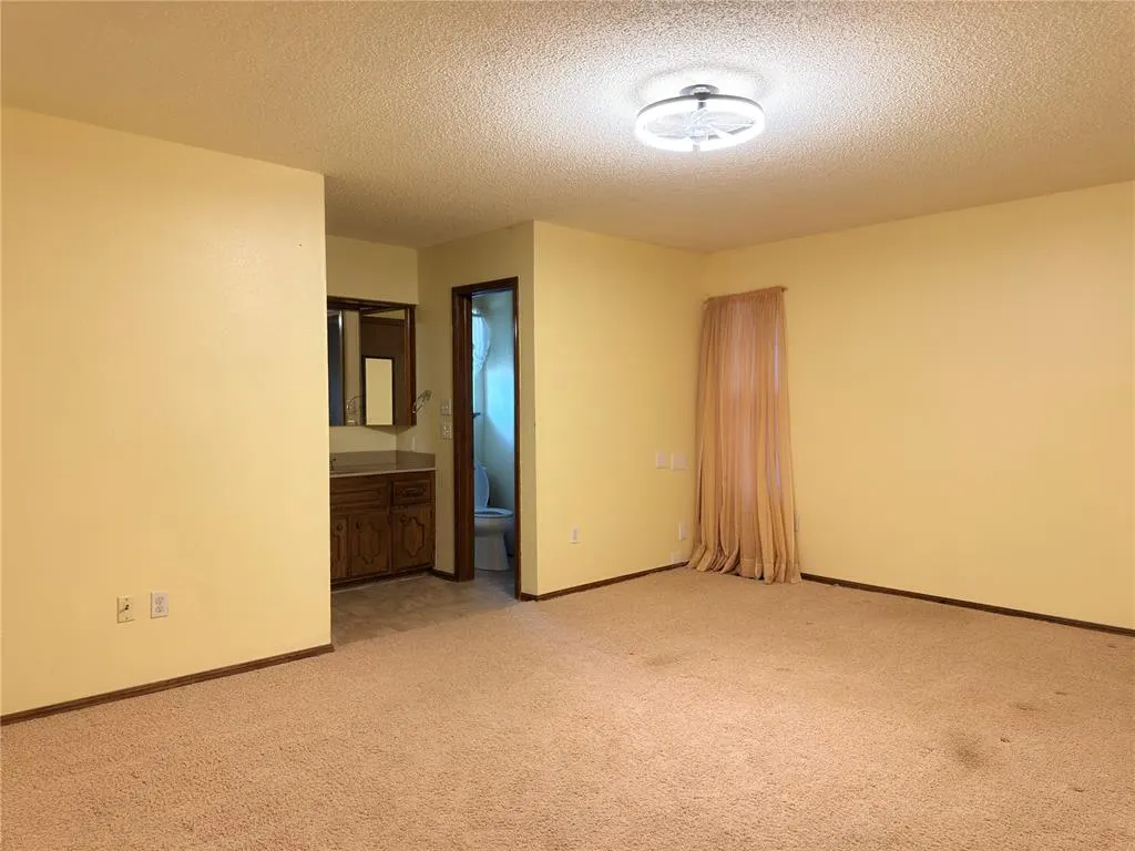 Photo 18 — 11200 NW 112th Street, Yukon, OK 73099