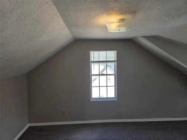 Photo 8 — 740 NW 91st Street, Oklahoma City, OK 73114