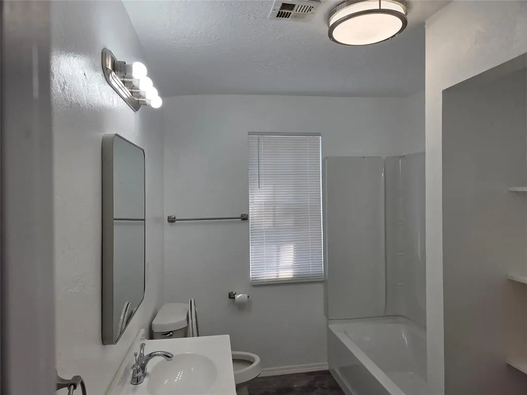 Photo 10 — 740 NW 91st Street, Oklahoma City, OK 73114