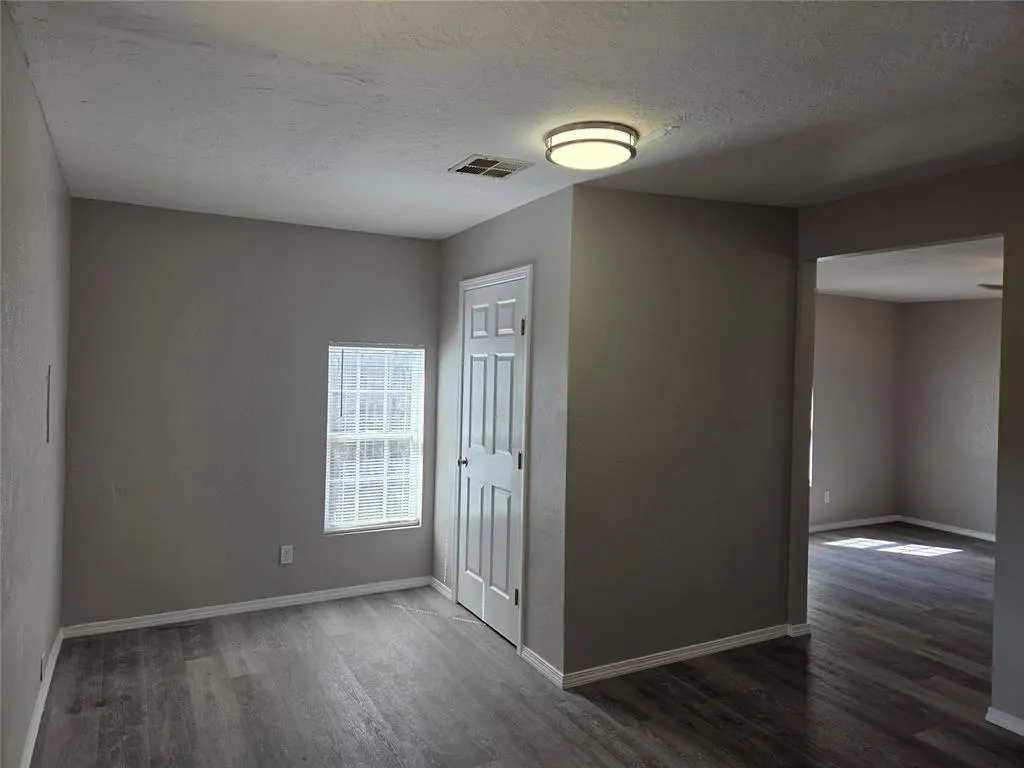 Photo 11 — 740 NW 91st Street, Oklahoma City, OK 73114