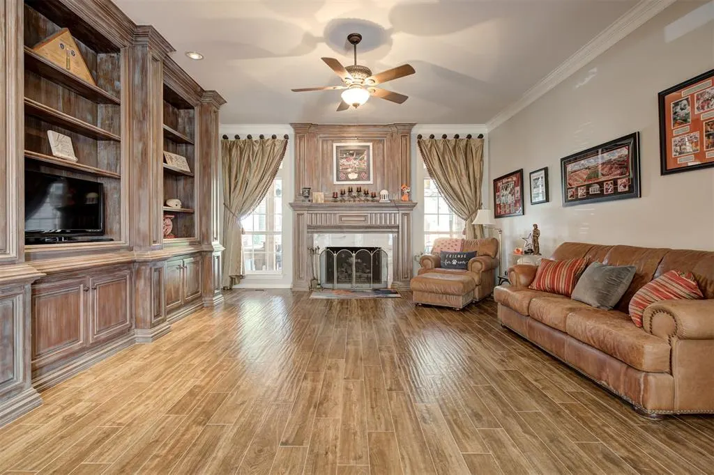 Photo 5 — 1823 Oak Forest Drive, Edmond, OK 73025