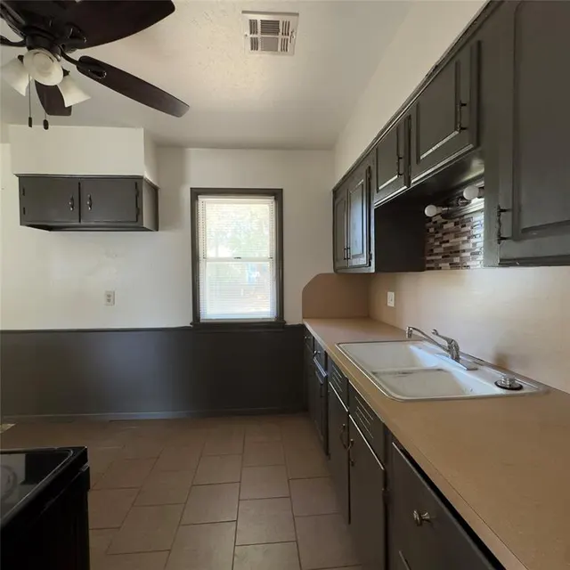 Photo 3 — 4741 SE 18th, Del City, OK 73115