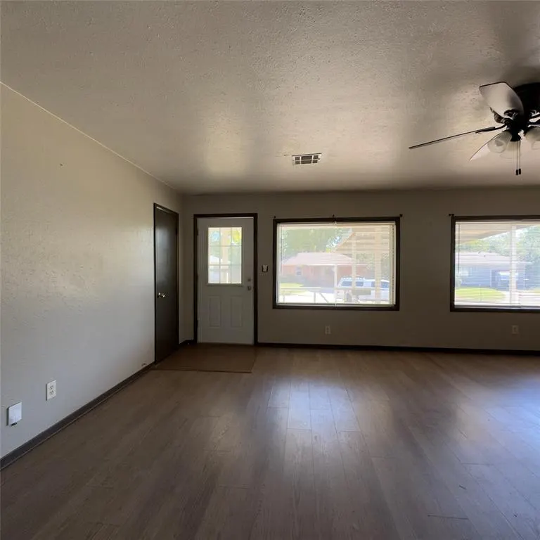 Photo 12 — 4741 SE 18th, Del City, OK 73115