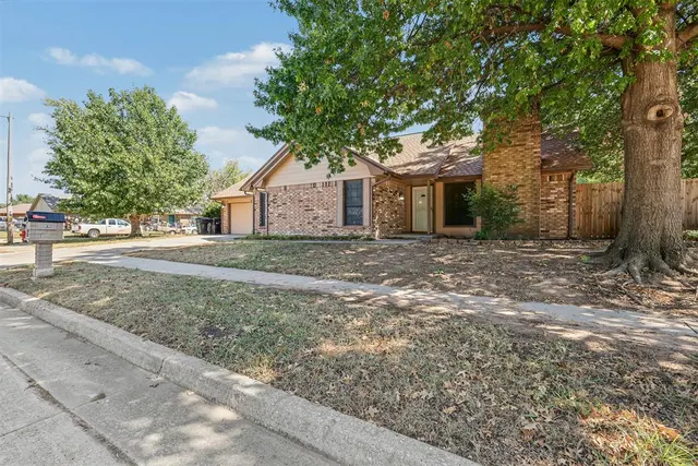 Photo 4 — 616 Cypress Drive, Oklahoma City, OK 73170