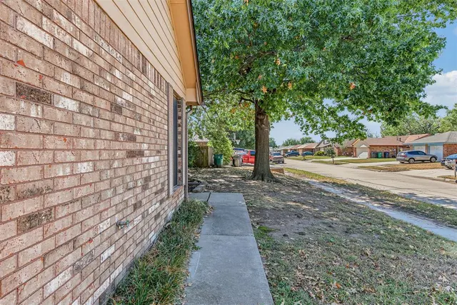Photo 7 — 616 Cypress Drive, Oklahoma City, OK 73170