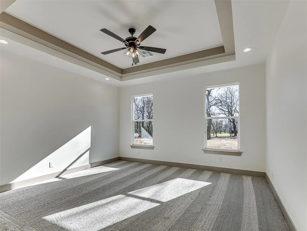 Photo 13 — 21200 Reserve Circle, Harrah, OK 73045