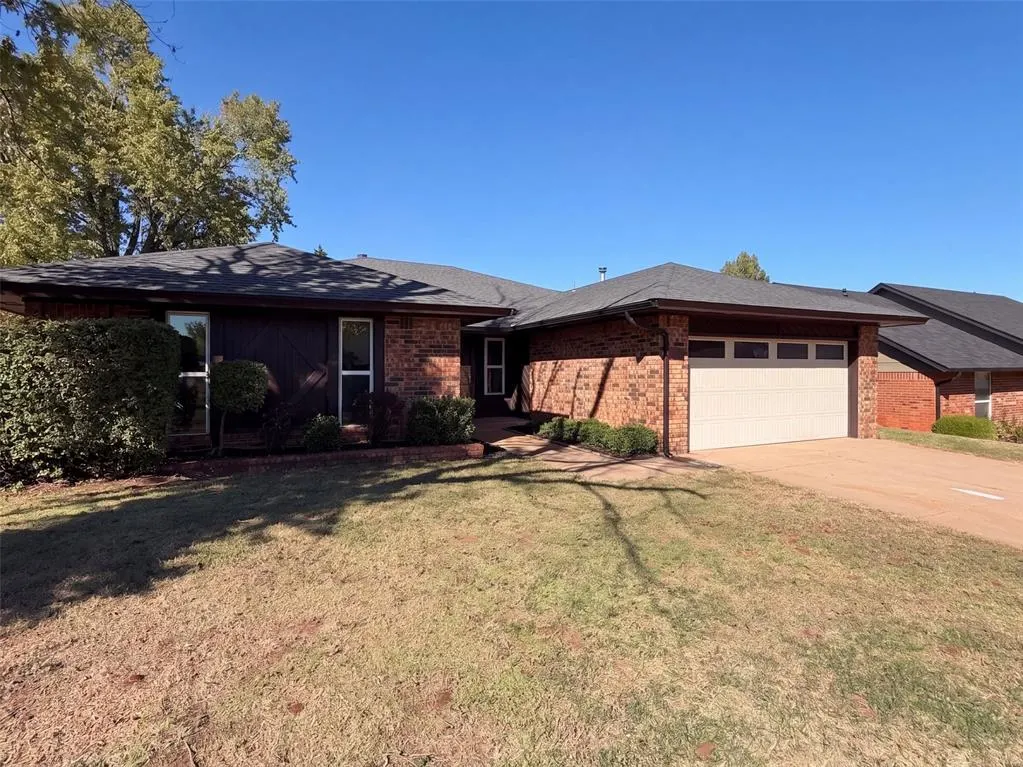 Front exterior — 2717 Rolling Hills Terrace, Edmond, OK 73012