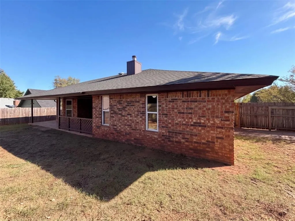 Photo 5 — 2717 Rolling Hills Terrace, Edmond, OK 73012