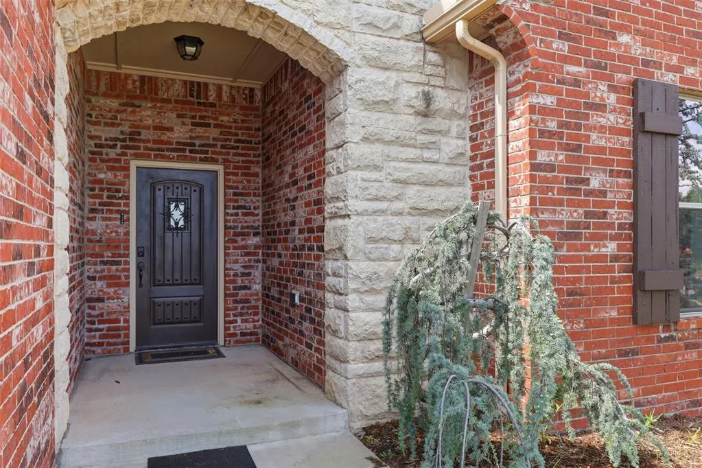 Photo 4 — 13608 Cobblestone Curve Road, Oklahoma City, OK 73142