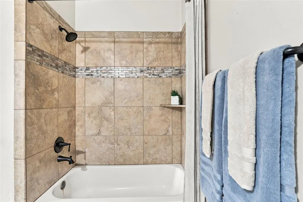 Photo 31 — 13608 Cobblestone Curve Road, Oklahoma City, OK 73142