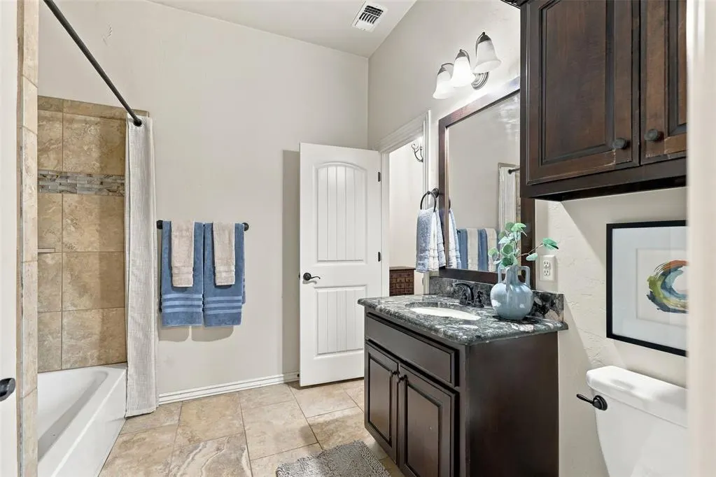 Photo 32 — 13608 Cobblestone Curve Road, Oklahoma City, OK 73142