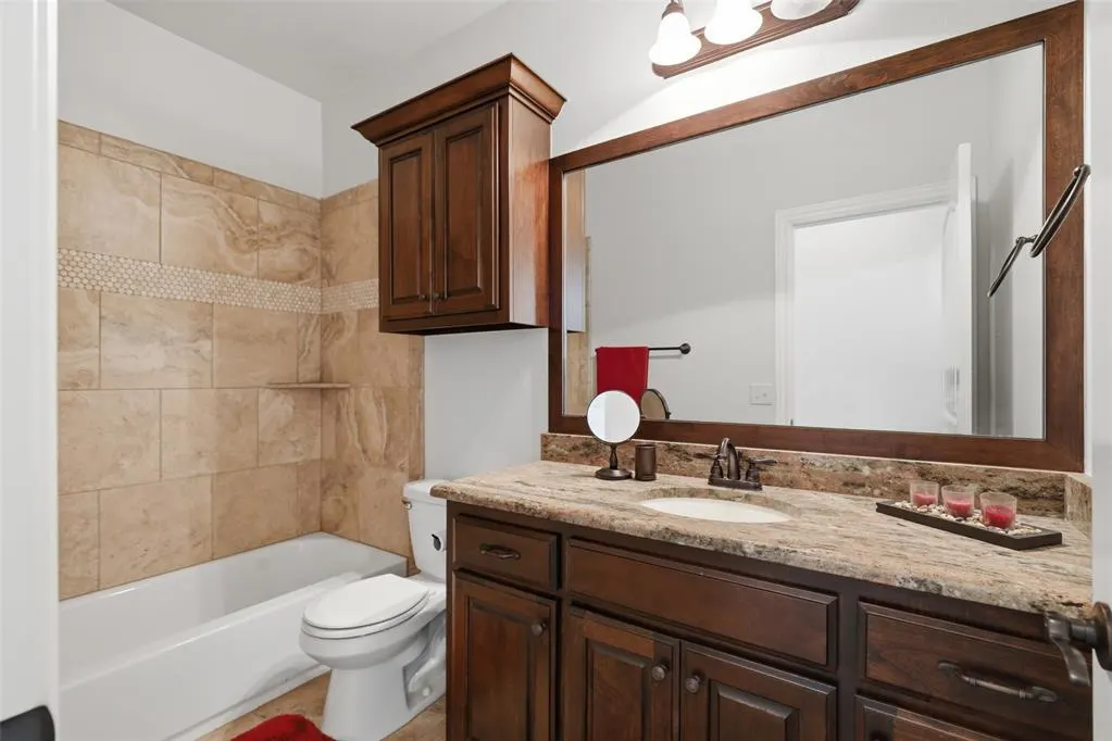 Photo 38 — 13608 Cobblestone Curve Road, Oklahoma City, OK 73142