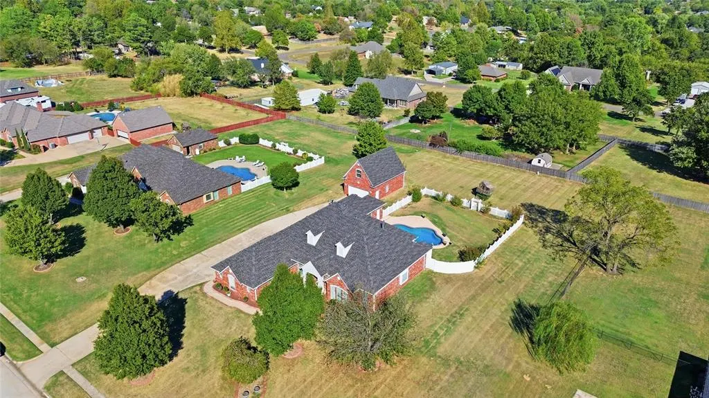 Photo 38 — 1374 Hidden Valley Lane, Choctaw, OK 73020