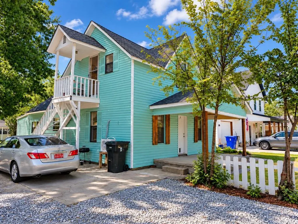 Photo 2 — 808 E Apache Street, Norman, OK 73071