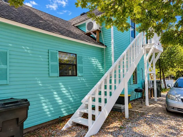 Photo 3 — 808 E Apache Street, Norman, OK 73071