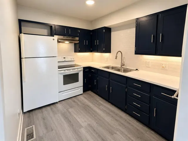 Photo 6 — 808 E Apache Street, Norman, OK 73071