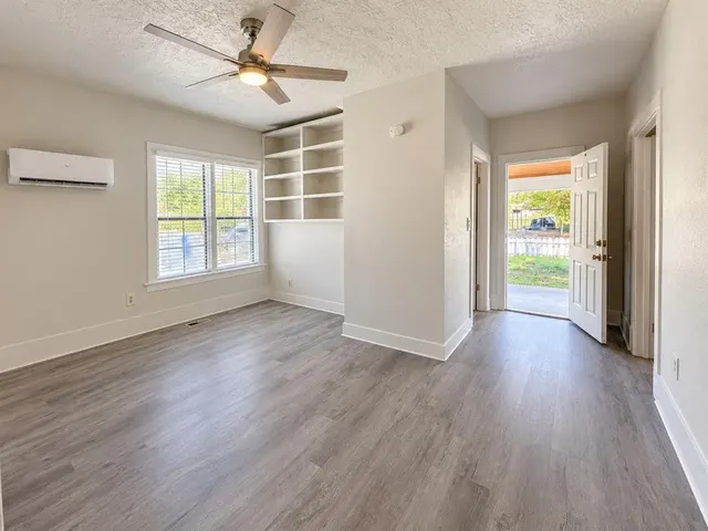 Photo 7 — 808 E Apache Street, Norman, OK 73071