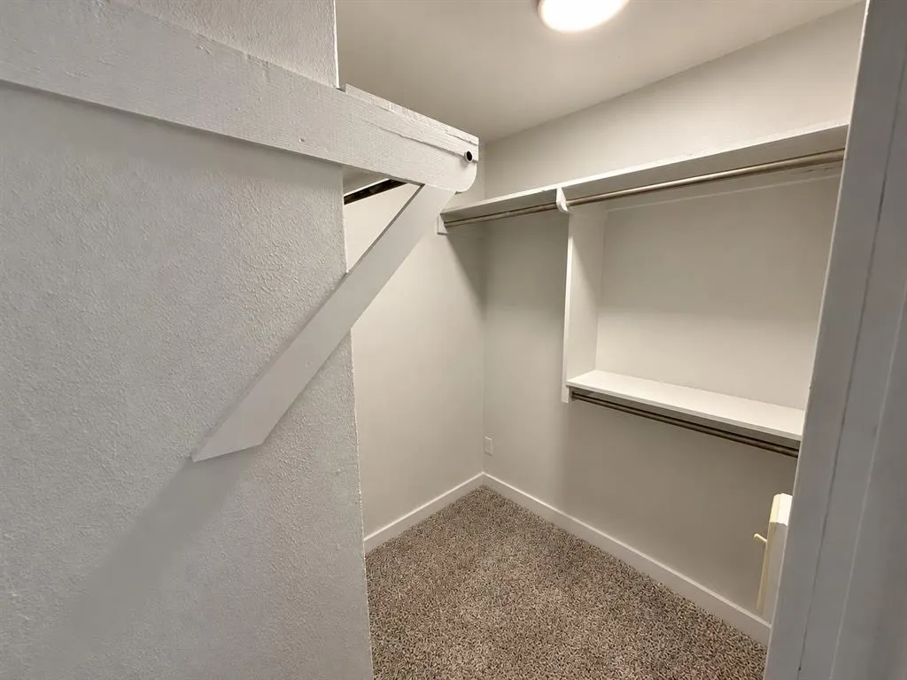 Photo 9 — 808 E Apache Street, Norman, OK 73071