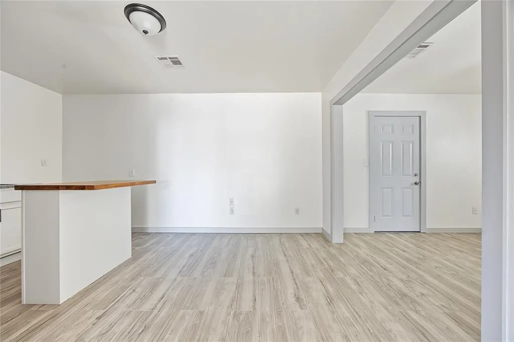 Photo 12 — 2721 N Outpost Drive, Oklahoma City, OK 73141