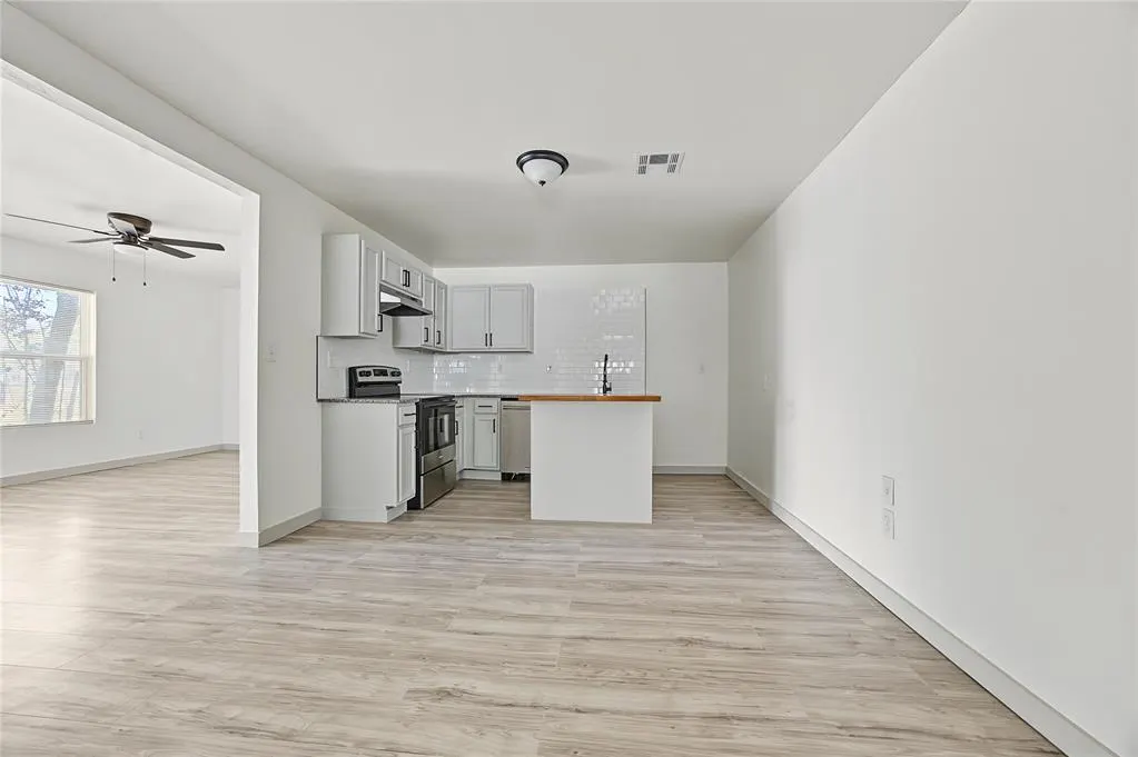 Photo 13 — 2721 N Outpost Drive, Oklahoma City, OK 73141