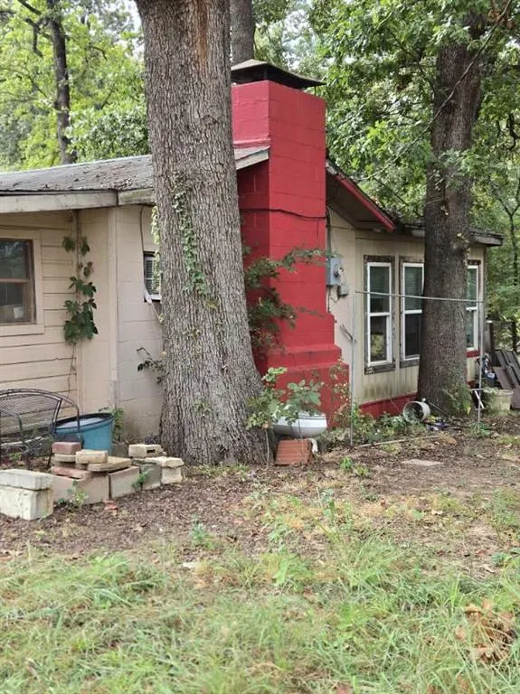 Photo 2 — 495 Circle Beach Road, Mead, OK 73449
