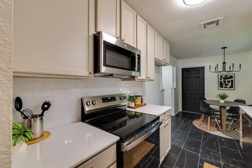 Photo 16 — 600 Franklin Street, Jones, OK 73049