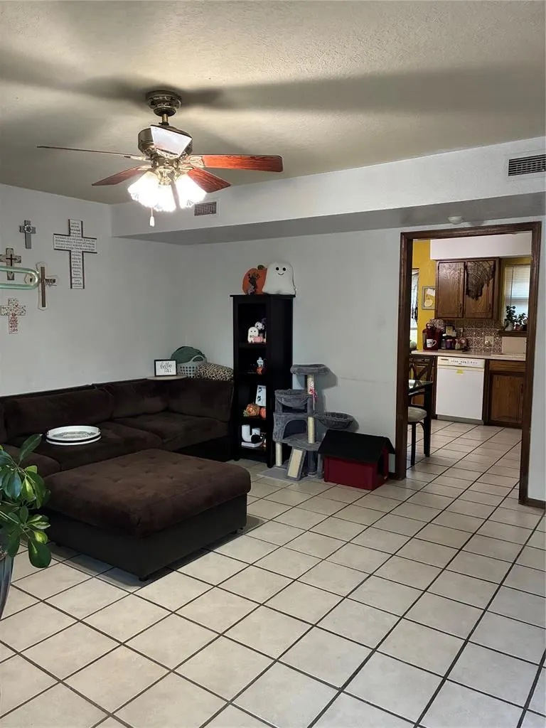 Photo 2 — 5106 W Cherokee Avenue, Enid, OK 73703
