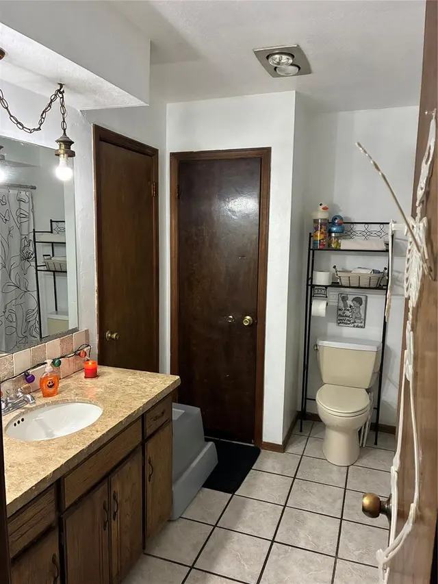 Photo 4 — 5106 W Cherokee Avenue, Enid, OK 73703