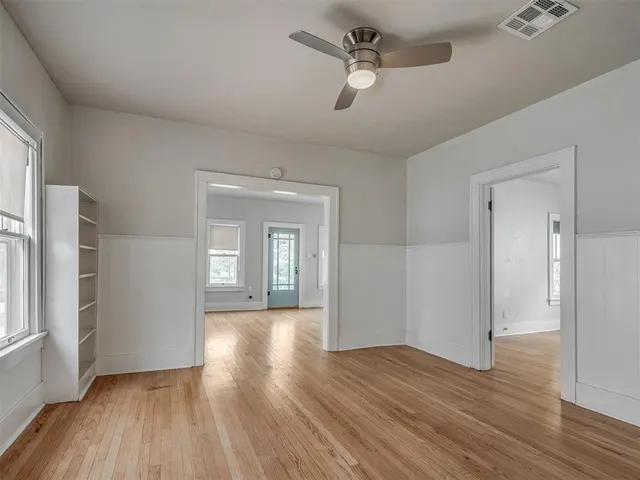 Photo 6 — 505 N Park Place, Guthrie, OK 73044