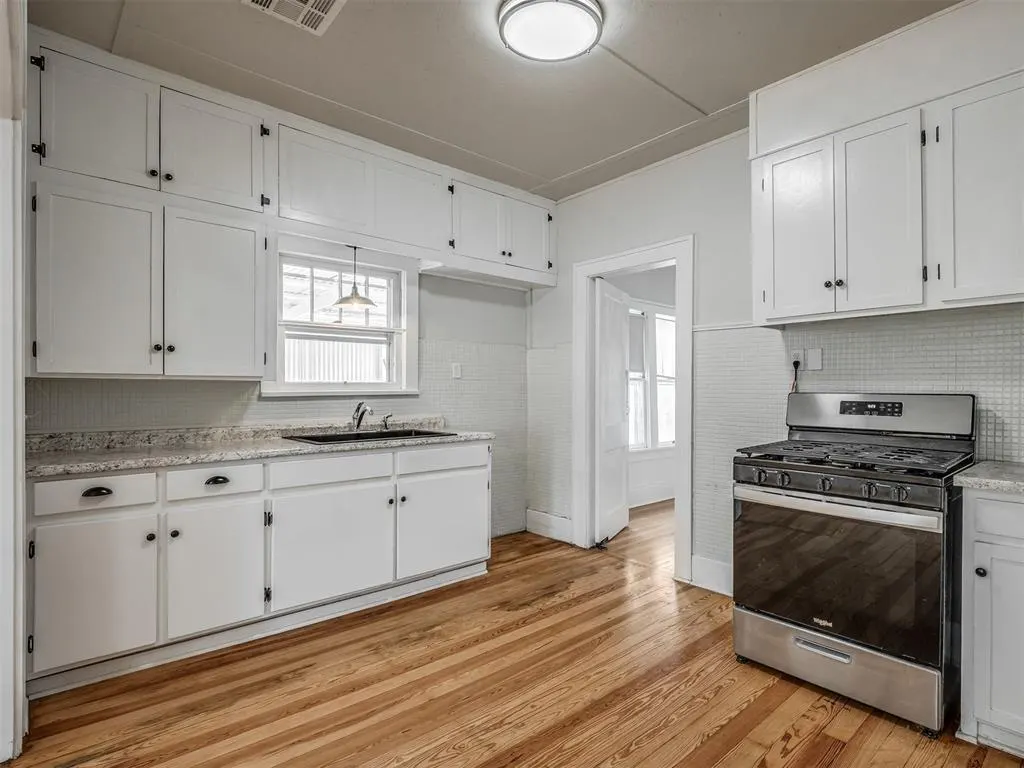 Photo 8 — 505 N Park Place, Guthrie, OK 73044