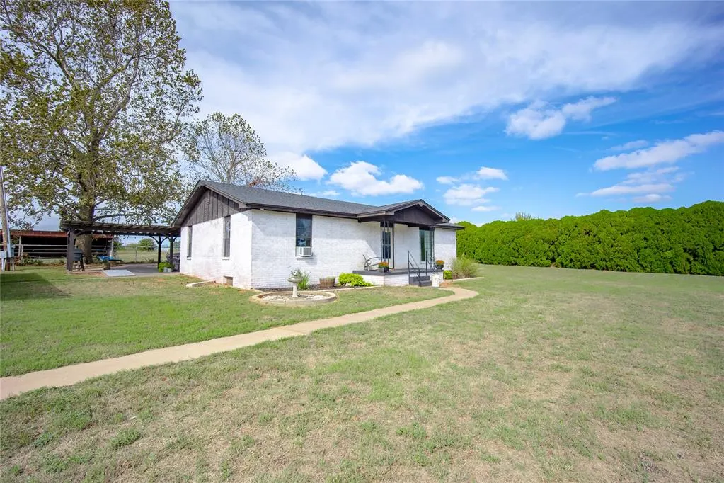 Photo 2 — 21099 May Avenue, Purcell, OK 73080