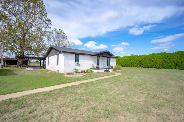 Photo 2 — 21099 May Avenue, Purcell, OK 73080