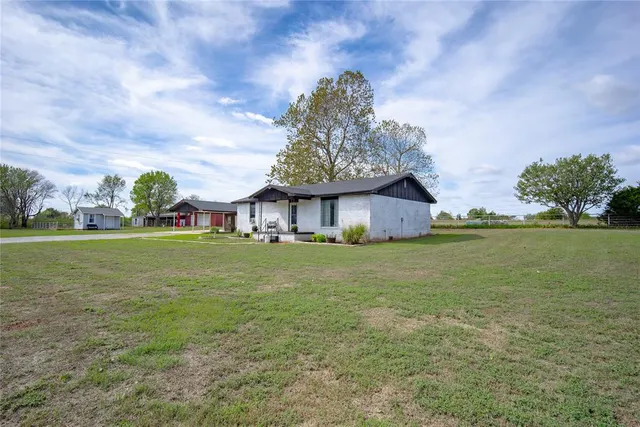 Photo 3 — 21099 May Avenue, Purcell, OK 73080