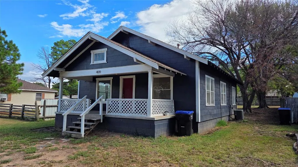 Front exterior — 409 N 4th Street, Noble, OK 73068