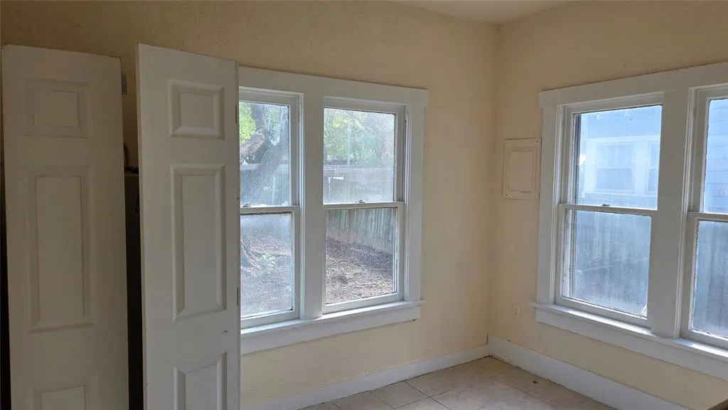 Photo 18 — 409 N 4th Street, Noble, OK 73068