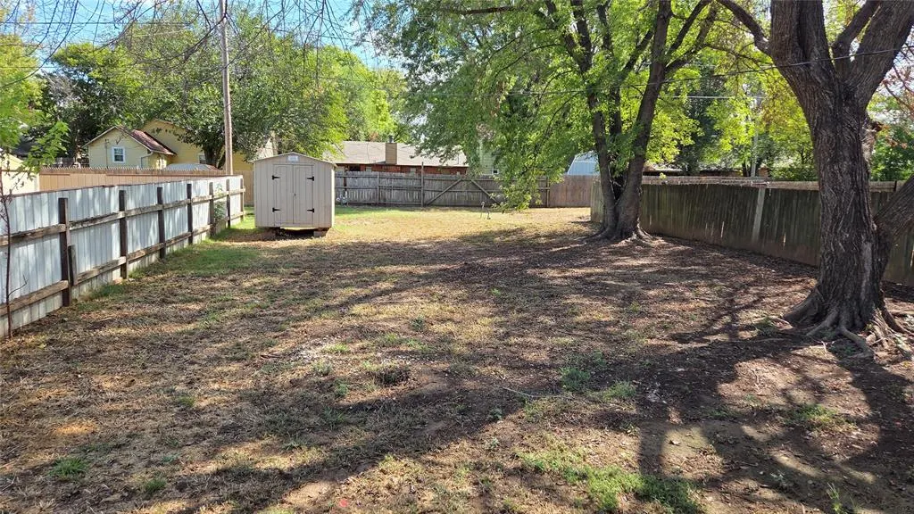 Photo 20 — 409 N 4th Street, Noble, OK 73068