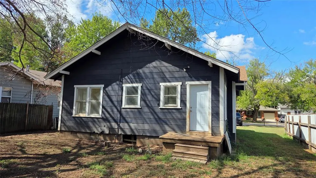 Photo 22 — 409 N 4th Street, Noble, OK 73068