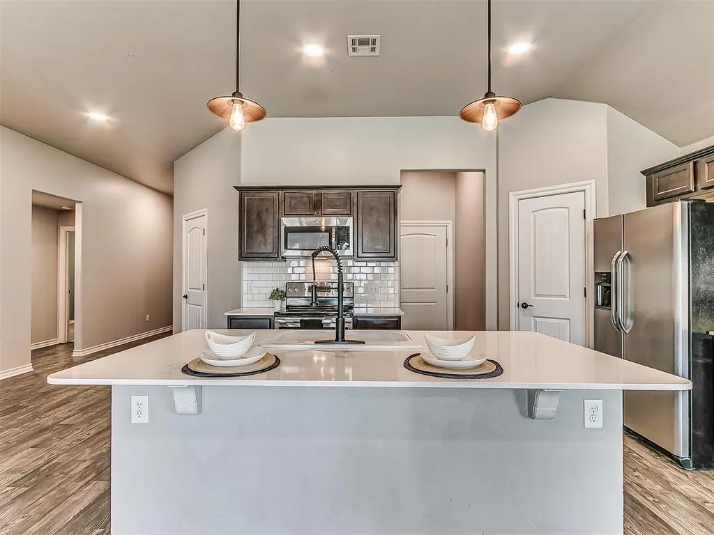 Photo 3 — 9509 Prairie Dog Drive, Edmond, OK 73034