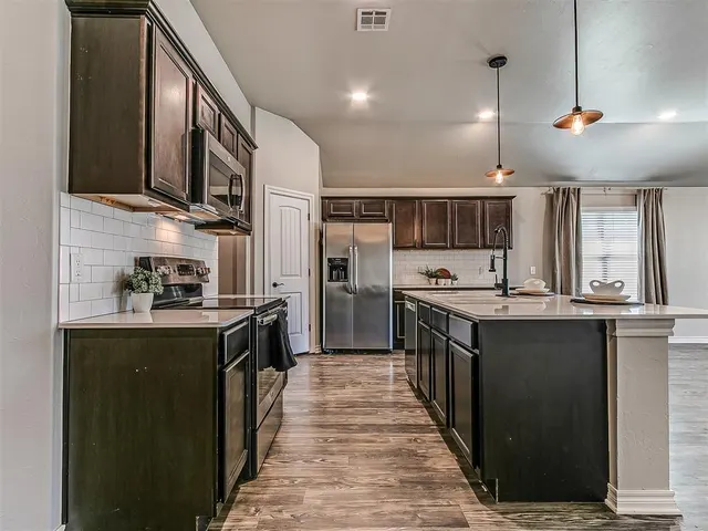 Photo 8 — 9509 Prairie Dog Drive, Edmond, OK 73034