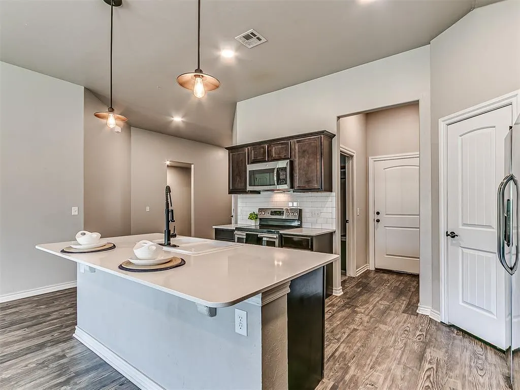 Photo 13 — 9509 Prairie Dog Drive, Edmond, OK 73034