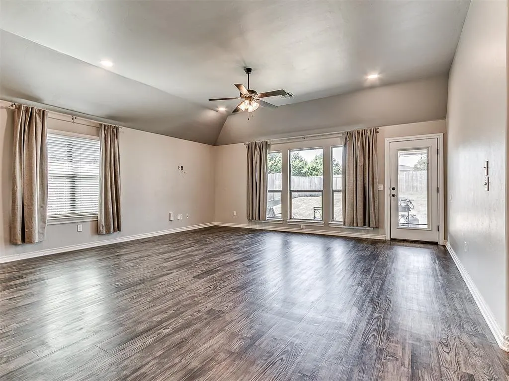 Photo 15 — 9509 Prairie Dog Drive, Edmond, OK 73034
