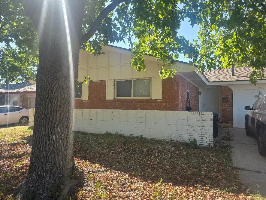 Front exterior — 1913 N Timber Avenue, Bethany, OK 73008