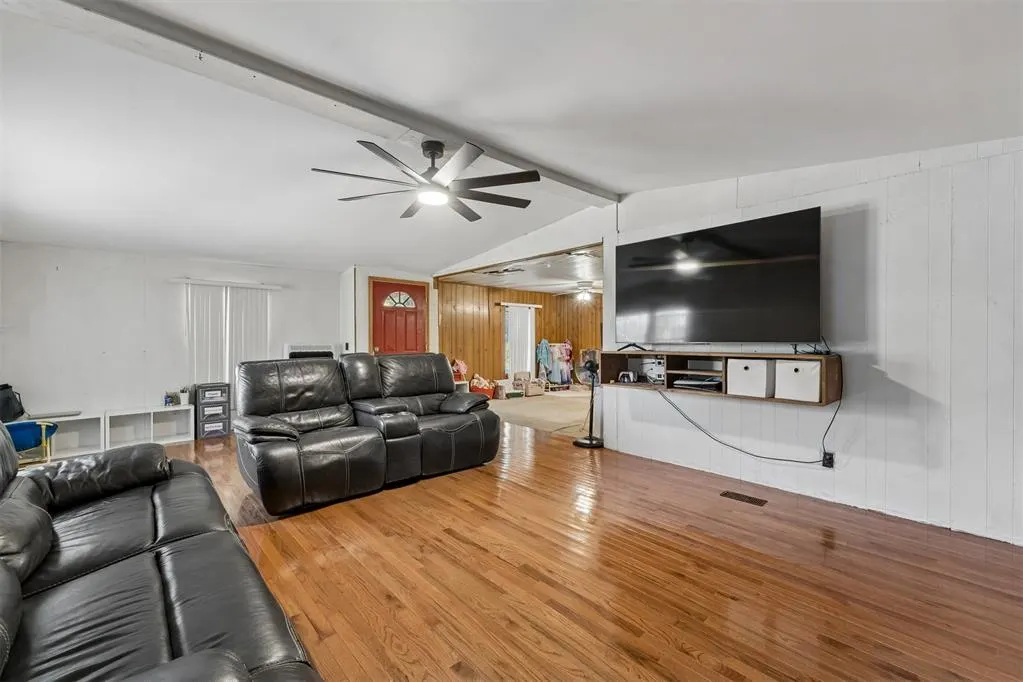 Photo 9 — 19001 Rolling Oak Road, Newalla, OK 74857